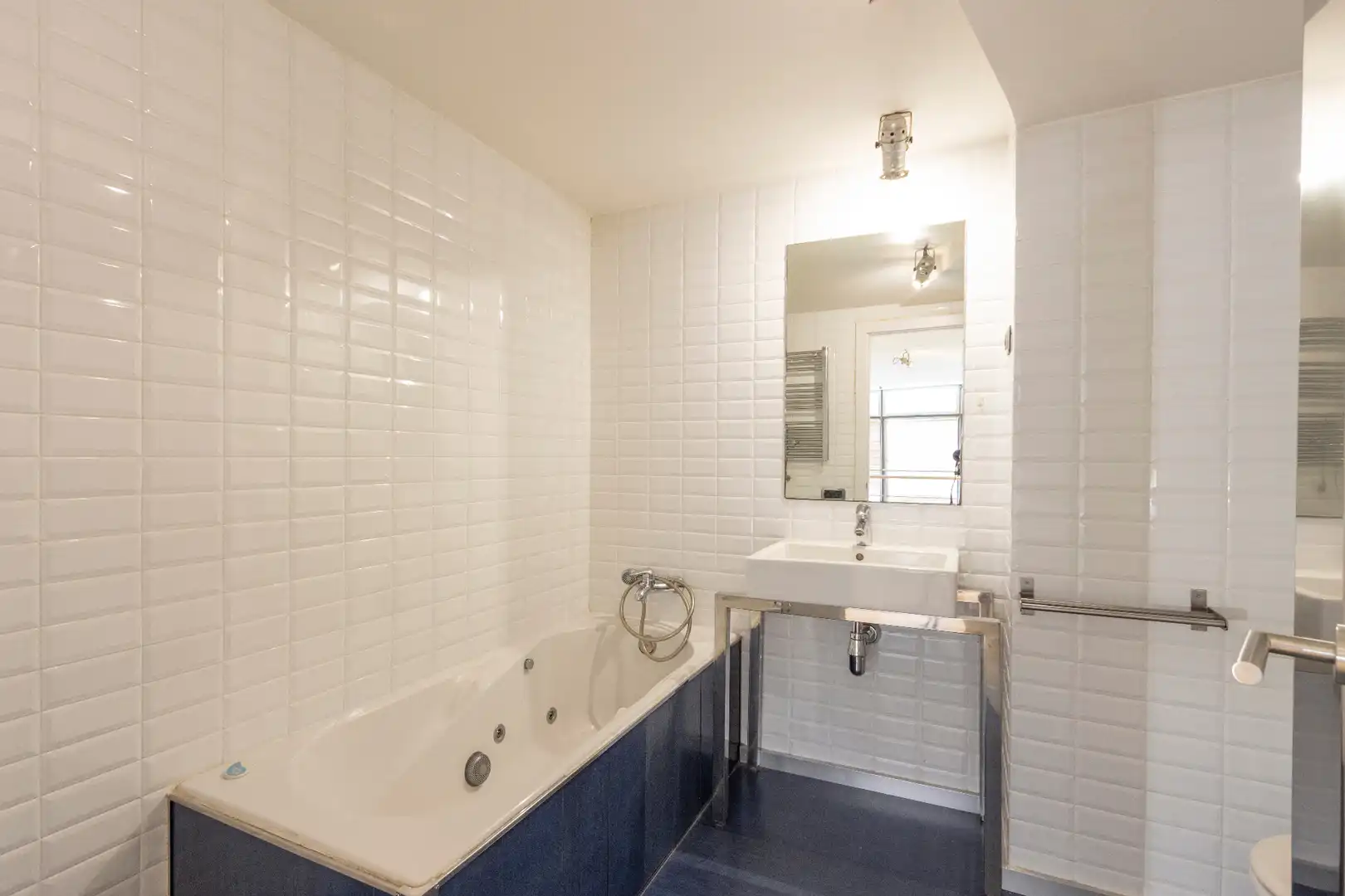 Badezimmer von Büro zur Miete in Barcelona mit Alarm