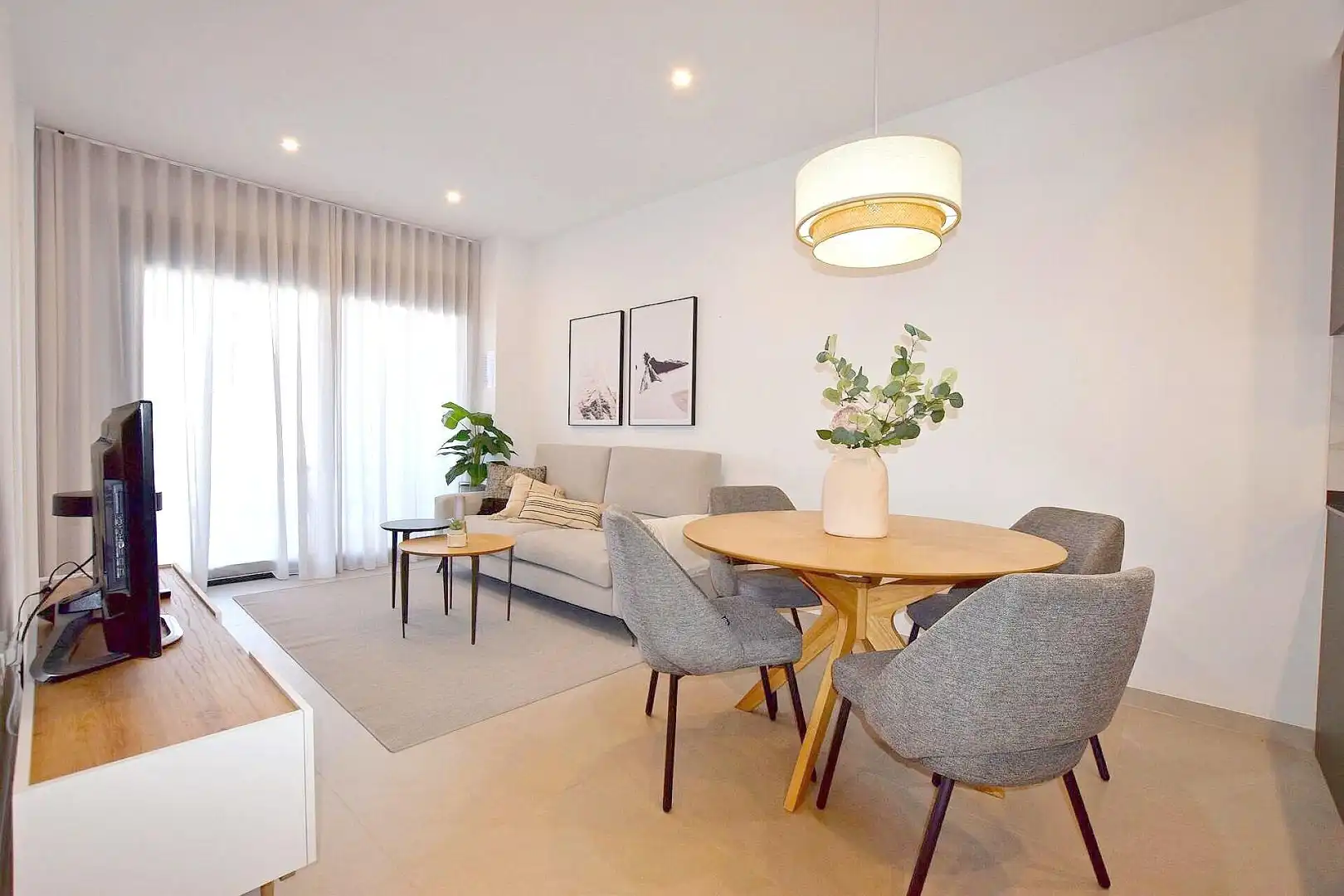 Sala de estar de Apartamento en venta en Torrevieja con Jardín privado, Terraza y Trastero