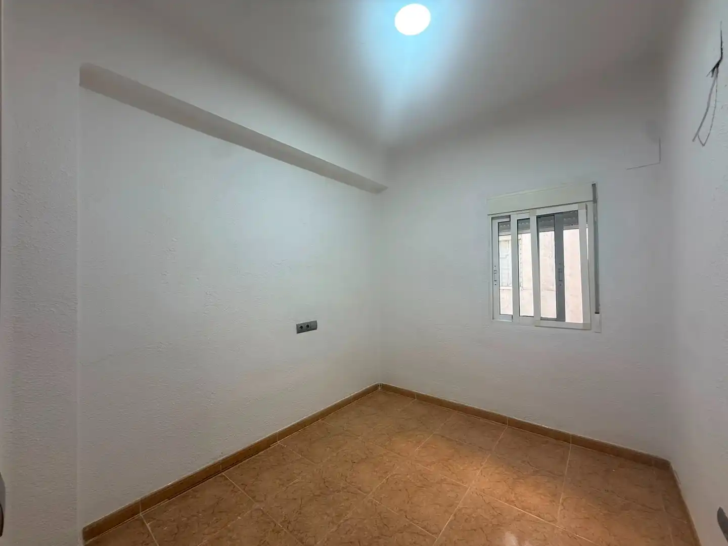 Flat for rent in Mislata  with Air Conditioner, Furnished and Oven