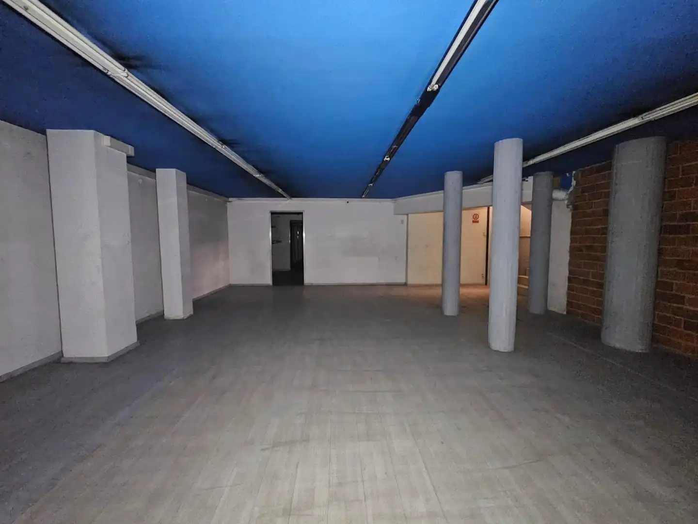 Business premises for sale in Carrer MARTI GRIVE, imagen 29