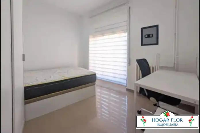 Bedroom of Flat for sale in Salamanca  with Heating and Balcony