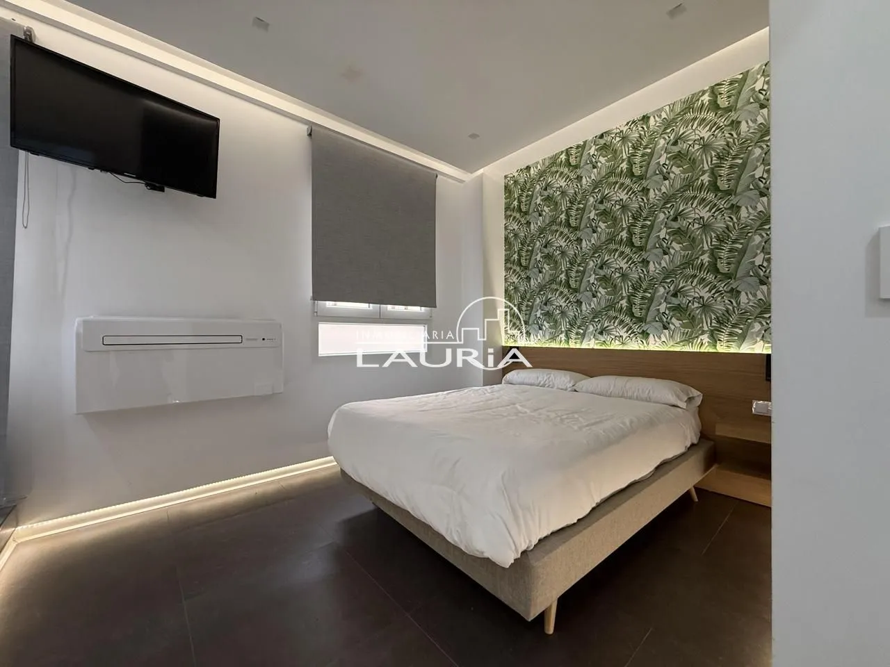 Bedroom of Flat for sale in  Valencia Capital  with Air Conditioner, Heating and Terrace