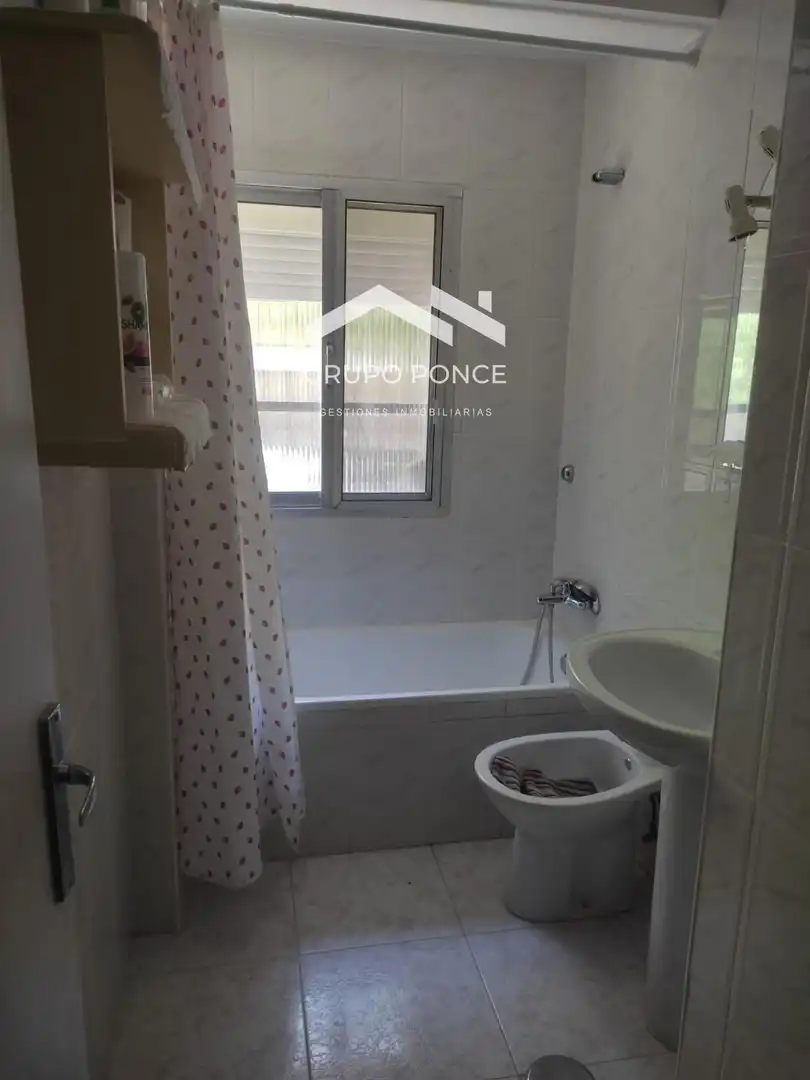 Bathroom of Flat for sale in Jerez de la Frontera