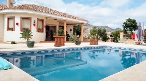 Finca con 17.000 metros cuadrados de terreno en Relleu  www.inmobiliarialesdunes.com