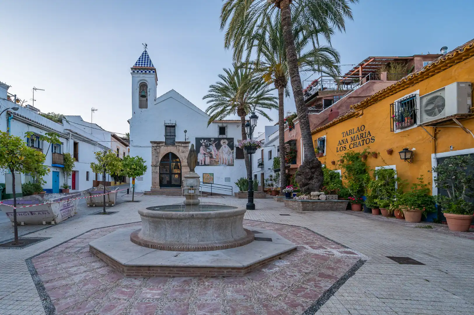 Exterior view of Flat for sale in Marbella  with Air Conditioner, Private garden and Terrace