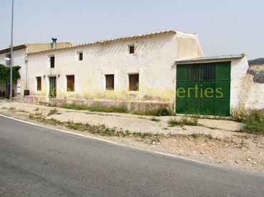 Casa rústica en venta en Vélez-Rubio