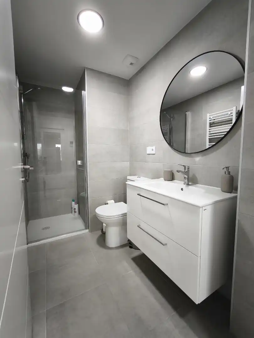 Baño de Piso en venta en Vilagarcía de Arousa con Calefacción, Terraza y Trastero