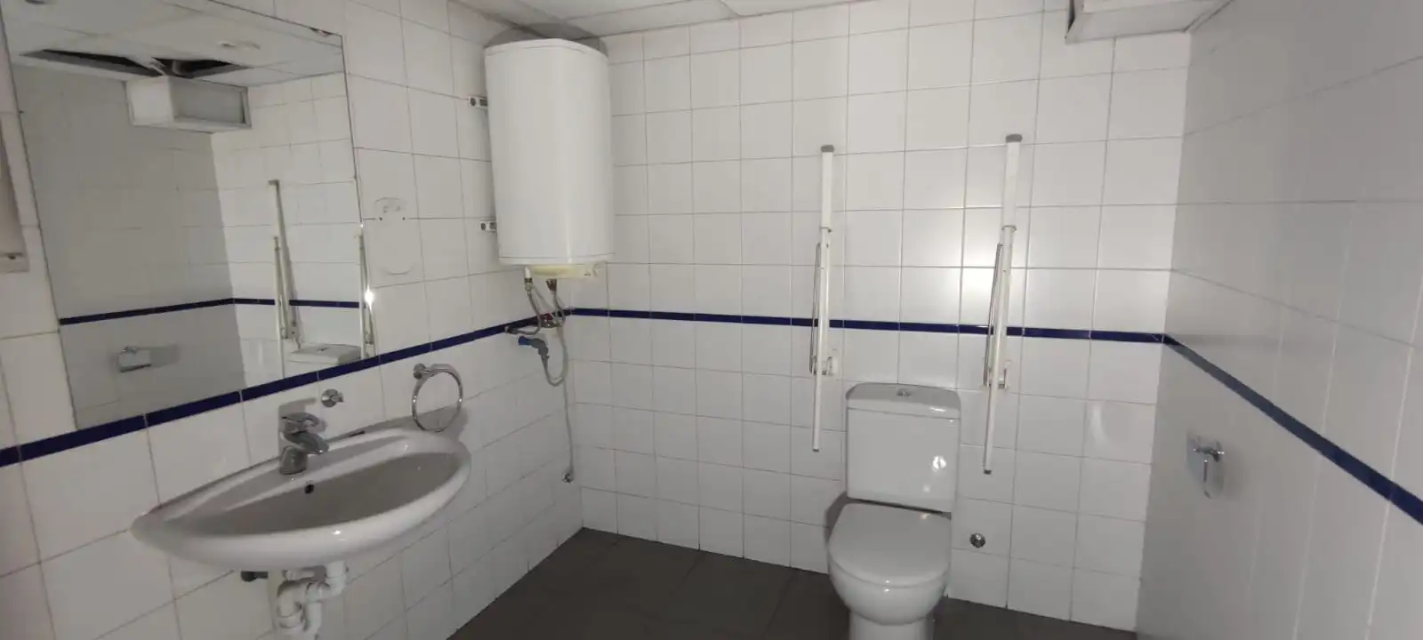 Business premises for sale in Francia Kalea 16, imagen 22