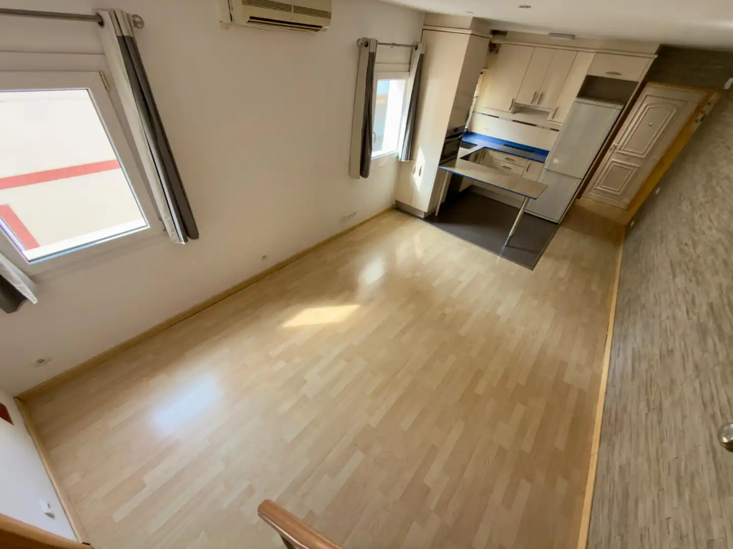 Pis en venda en Cornellà de Llobregat amb Aire condicionat, Terrassa i Forn
