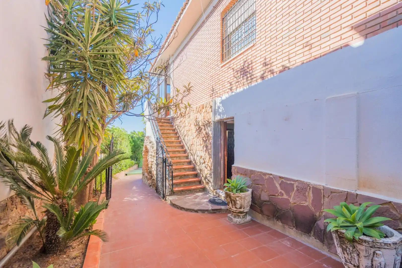 Vista exterior de Casa o chalet en venta en Náquera con Terraza, Piscina y Piscina comunitaria