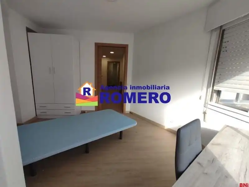 Schlafzimmer von Wohnung zum Verkauf in Santiago de Compostela 