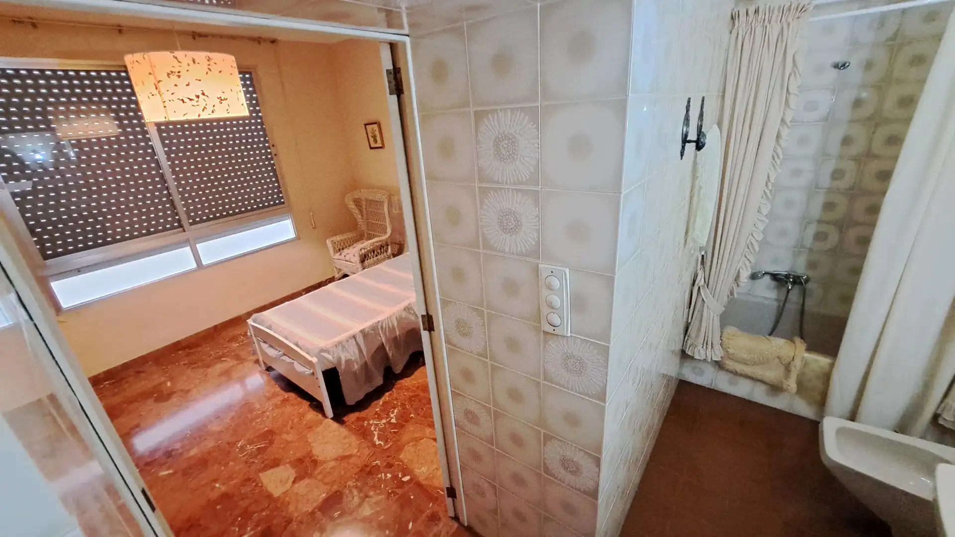 Habitación de Casa adosada en venta en Guadassuar