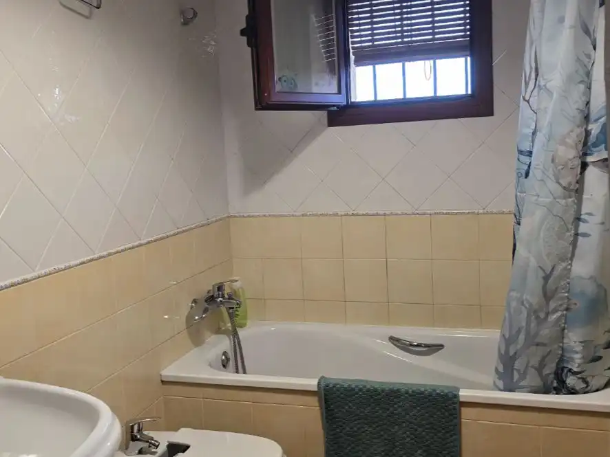 Bany de Casa adosada en venda en Almodóvar del Campo, Ciudad Real