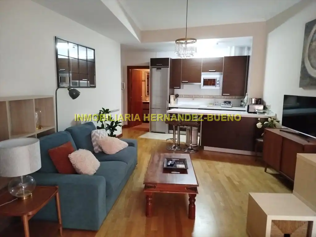Living room of Study for rent in Salamanca  with Air Conditioner, Heating and Furnished