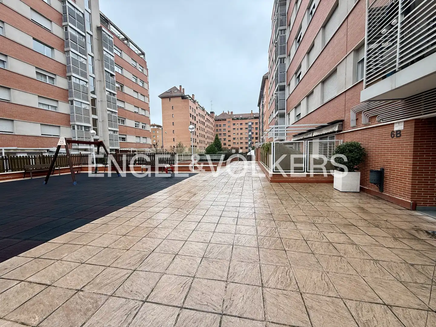 Terrassa de Pis de lloguer en Madrid amb Aire condicionat, Calefacció i Parquet