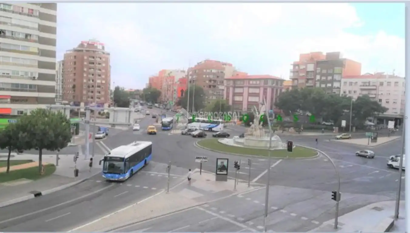 Vista exterior de Piso en venta en Madrid