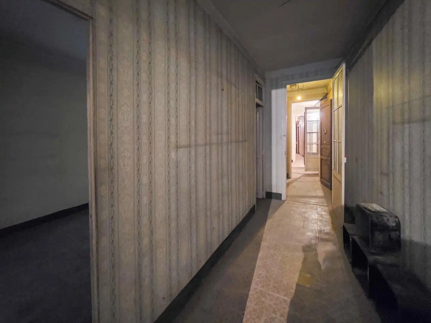 Residenziale con ascensore in vendita a Centre Històric, imagen 3