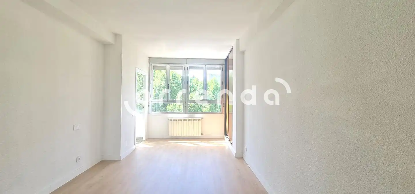Schlafzimmer von Wohnung zur Miete in Madrid mit Terrasse und Gemeinschaftspool
