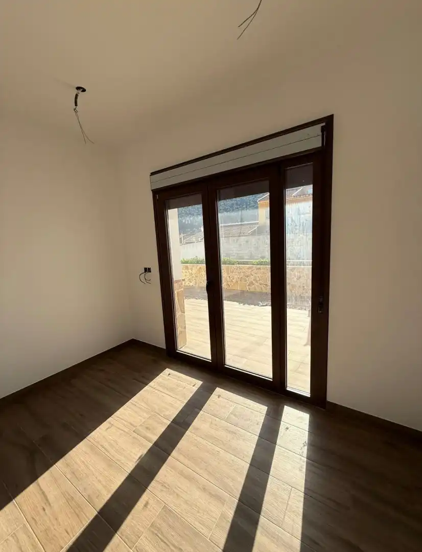 Haus oder Chalet zum Verkauf in Humilladero mit Klimaanlage, Heizung und Privatgarten