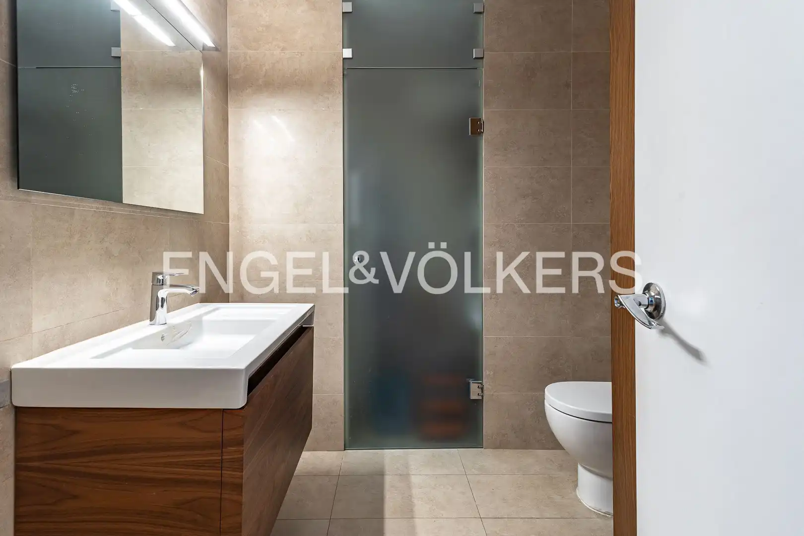 Baño de Piso en venta en Barcelona con Calefacción y Parquet