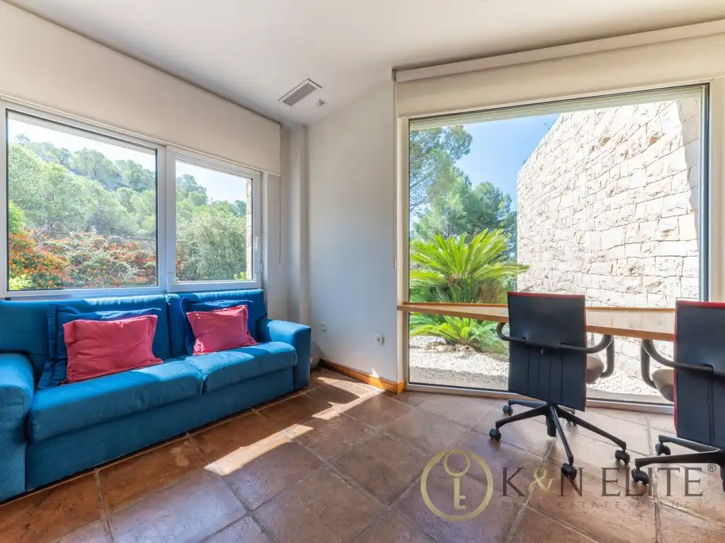 Houses for sale in Petrer  with Private garden and Swimming Pool