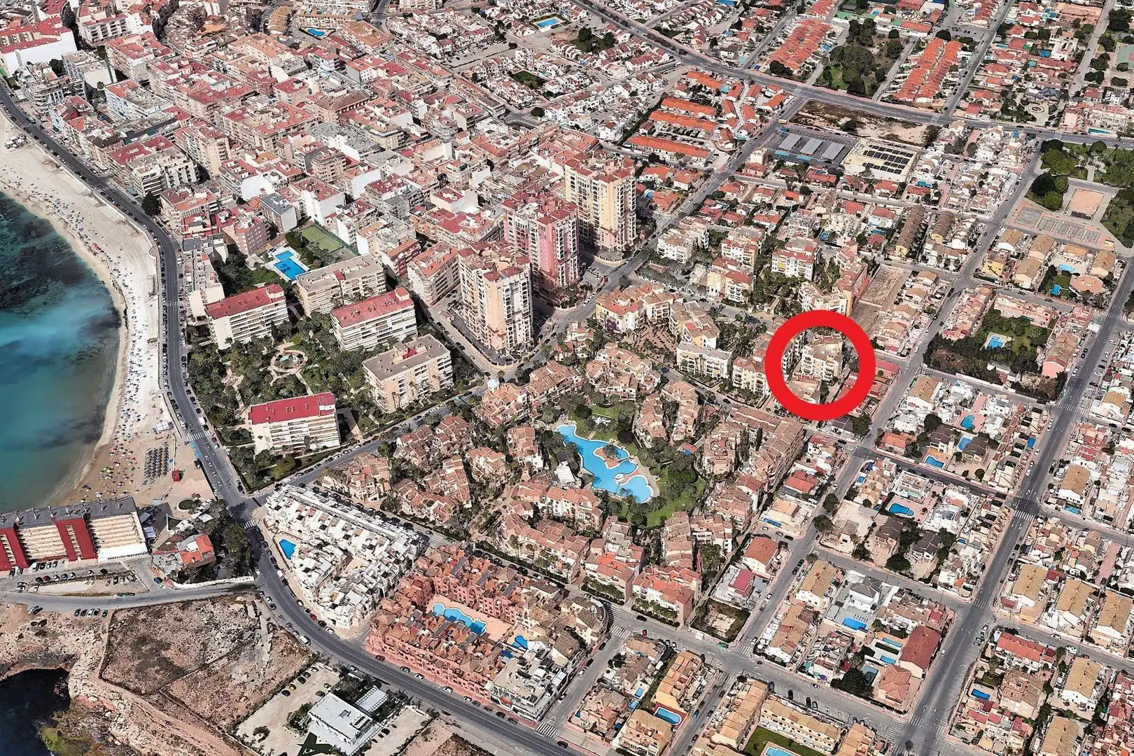 Vista exterior de Apartamento en venta en Torrevieja con Aire acondicionado, Calefacción y Balcón