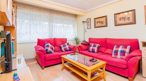 Foto 2 von Erdgeschoss zum Verkauf in Camino Vinateros, 84, Marroquina, Madrid Capital