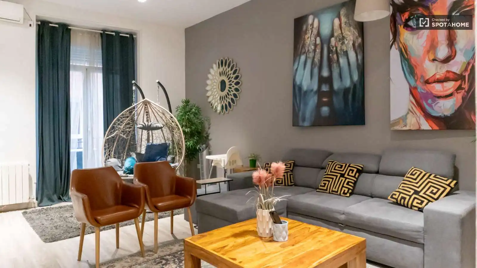 Sala de estar de Apartamento para compartir en Madrid con Aire acondicionado, Calefacción y Terraza