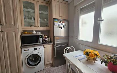 Kitchen of Flat for sale in Salamanca Capital  with Heating