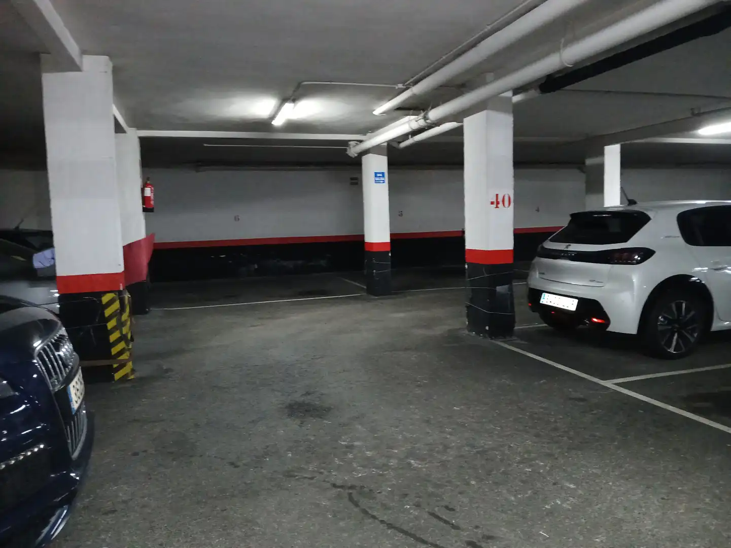 Aparcament de Garatge en venda en Gijón 