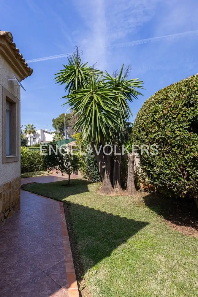 Exterior view of Houses for sale in L'Eliana  with Air Conditioner, Heating and Private garden