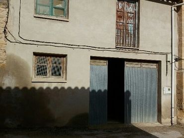 Maison rustique avec balcon à vendre à Monroyo