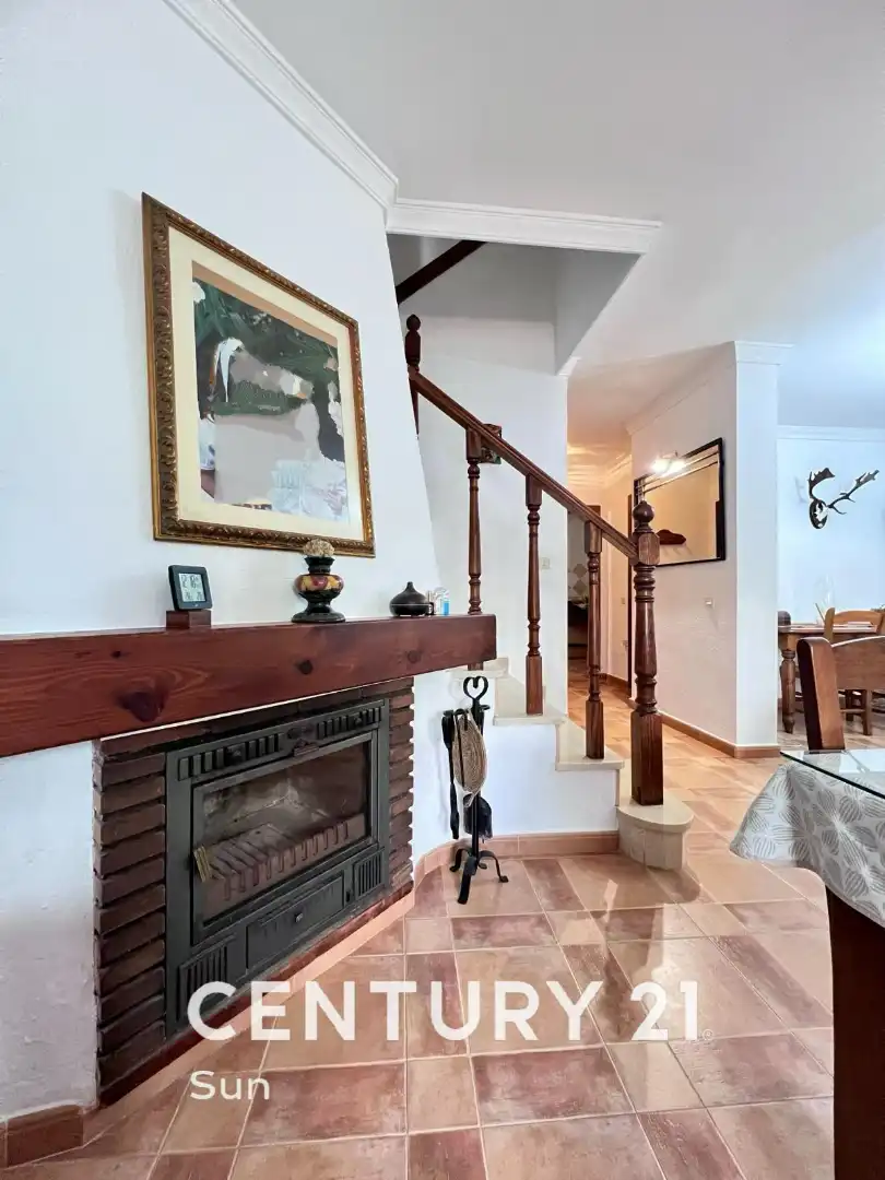 Casa adosada en venta en Estepona con Jardín privado, Terraza y Lavadora
