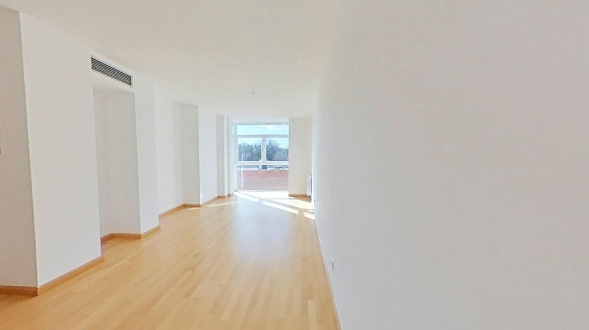 Sala d'estar de Pis en venda en  Madrid Capital amb Traster, Piscina i Forn
