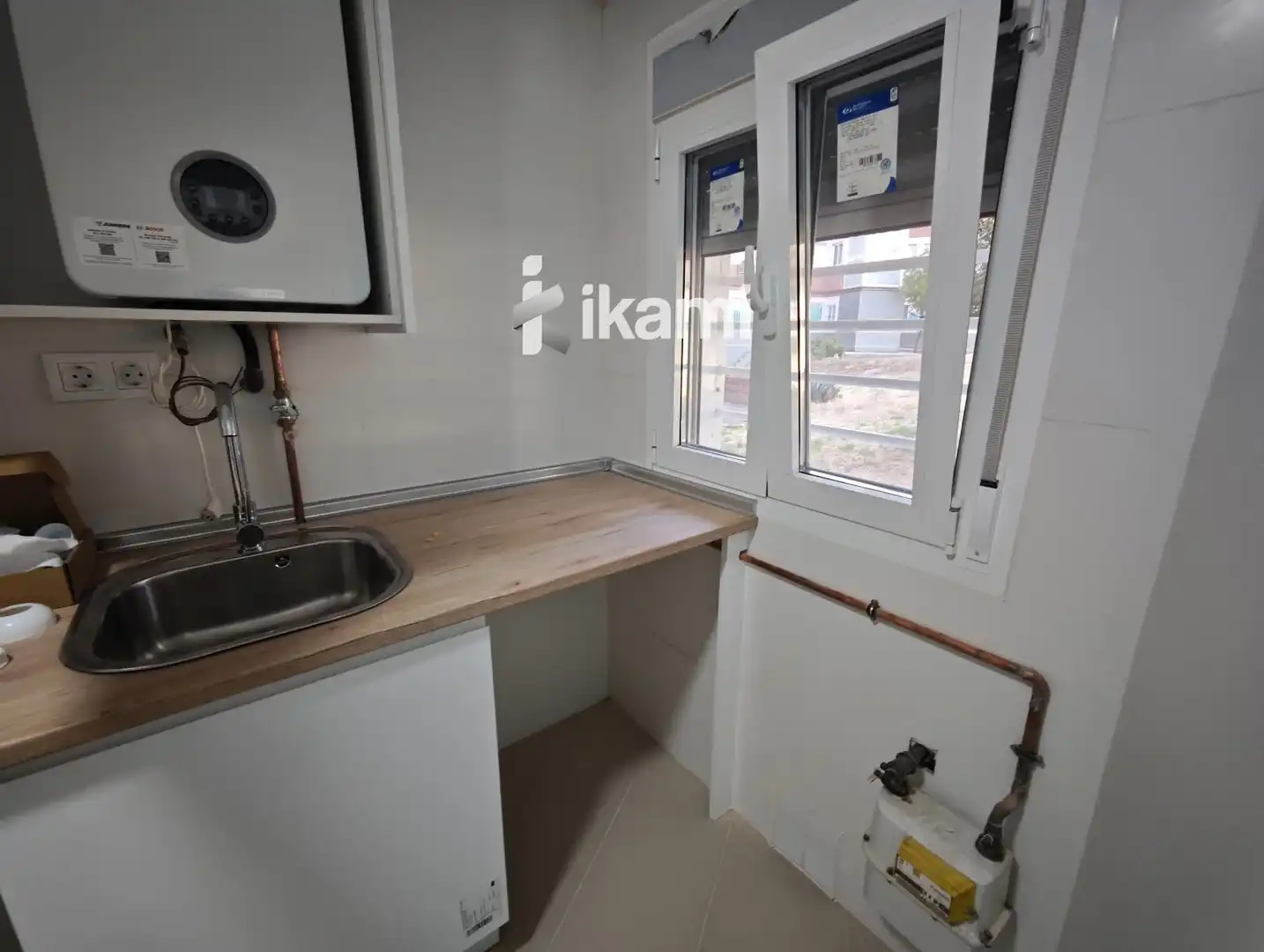 Cocina de Piso en venta en Madrid con Calefacción, Jardín privado y Amueblado