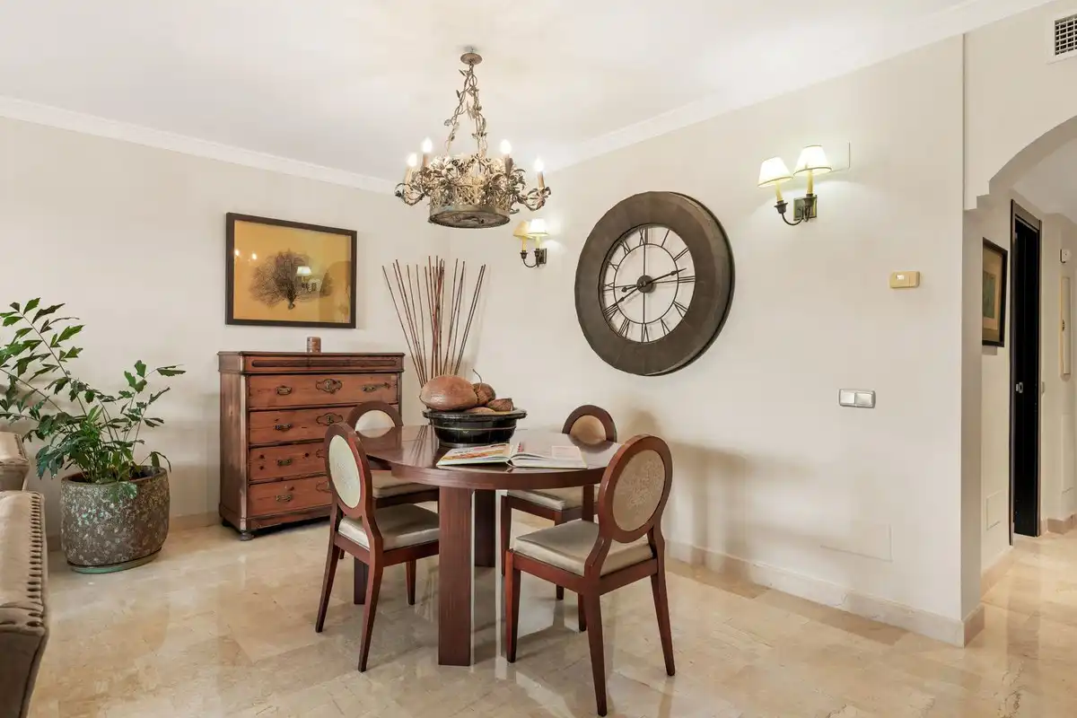 Menjador de Apartament en venda en Estepona amb Aire condicionat, Terrassa i Traster