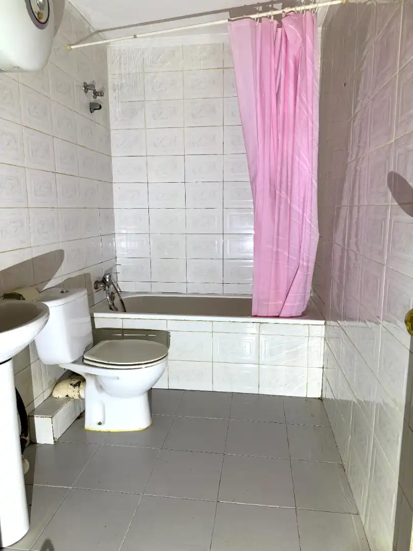 Badezimmer von Büro zum Verkauf in Terrassa mit Alarm