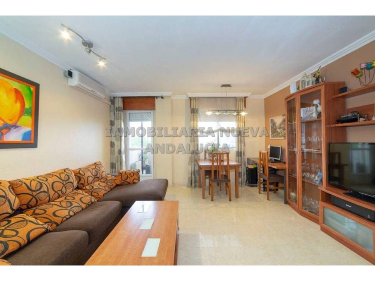 Sala d'estar de Pis de lloguer en  Almería Capital amb Aire condicionat, Terrassa i Moblat