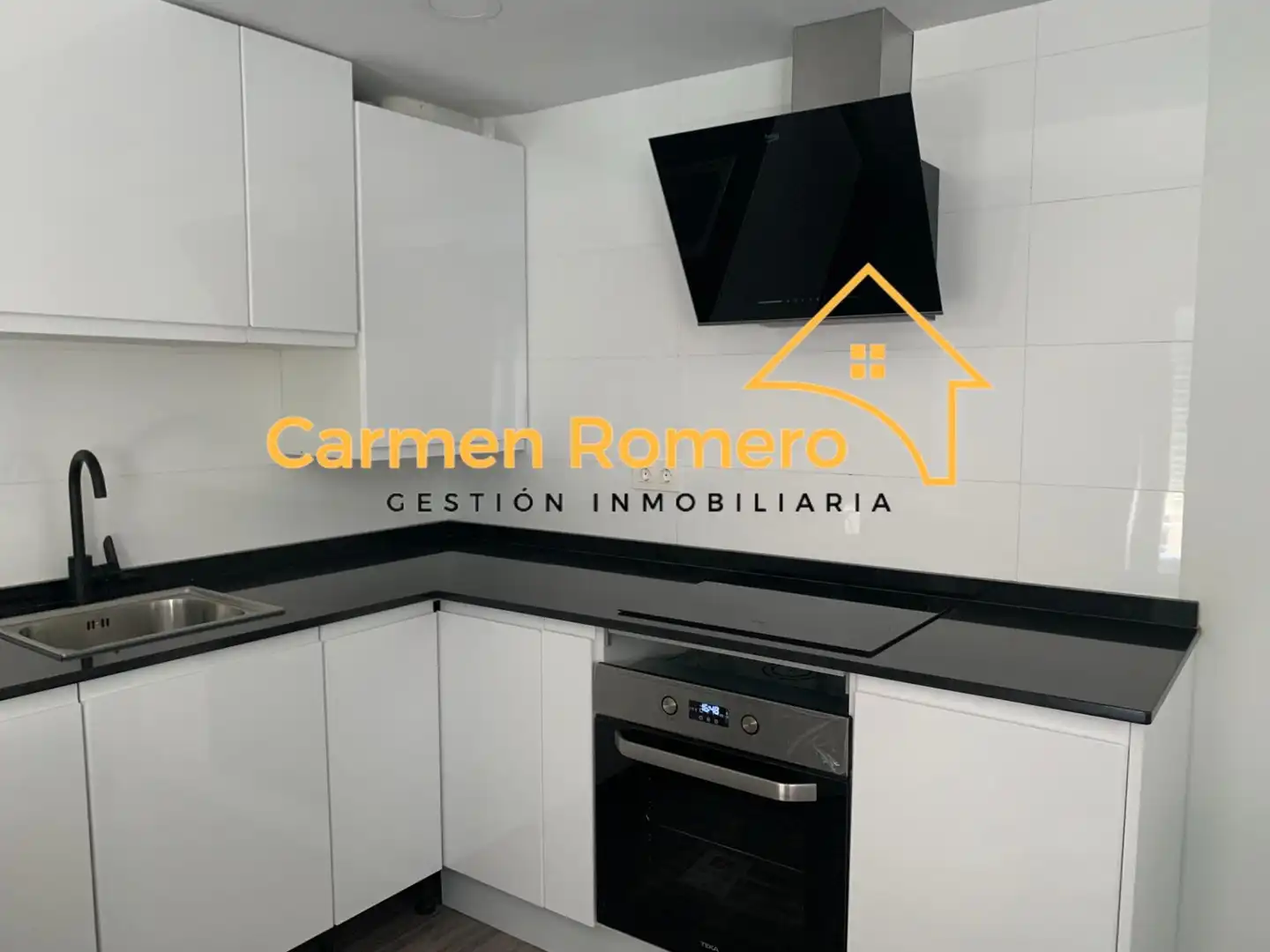 Cuina de Pis en venda en Salamanca amb Calefacció i Balcó