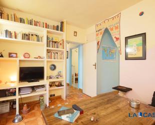 Living room of Flat for sale in  Madrid Capital  with Heating and Terrace