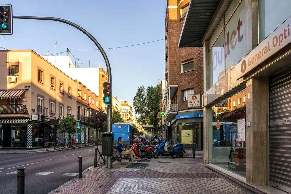 Exterior view of Flat for sale in Madrid  with Air Conditioner, Heating and Furnished