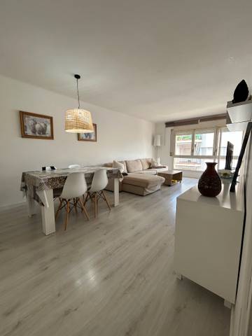 Piso en Venta en Avinguda Mestral en El Port