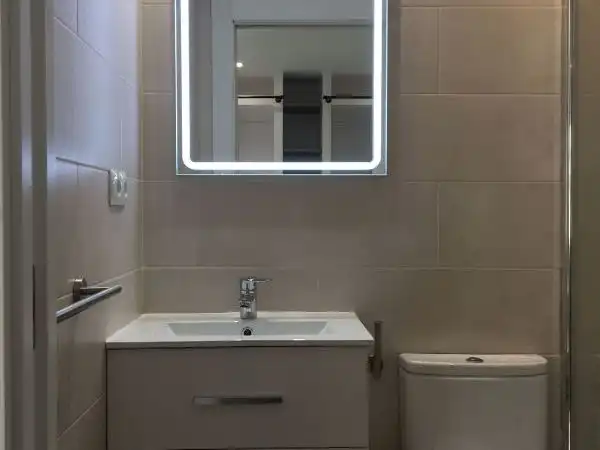 Bany de Pis en venda en Zaragoza amb Aire condicionat, Parquet i Moblat
