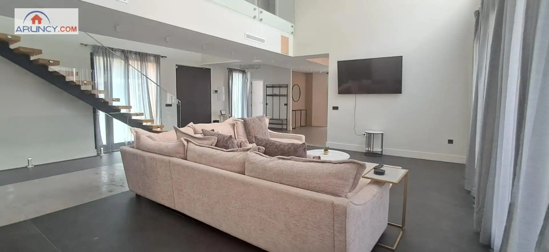 Sala d'estar de Casa o xalet de lloguer en Montequinto amb Aire condicionat, Jardí privat i Piscina