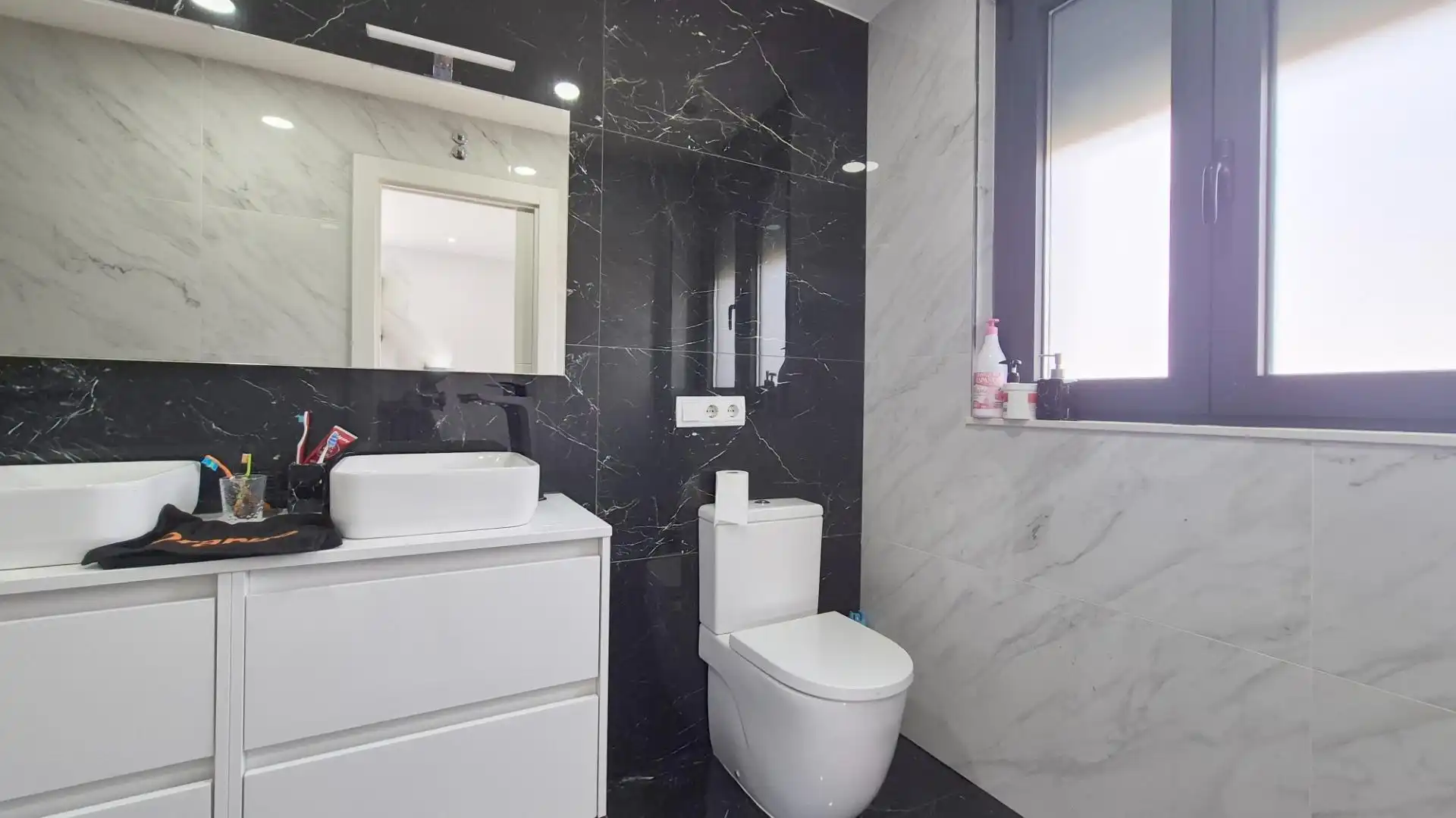 Baño de Casa o chalet en venta en Carrascal de Barregas con Aire acondicionado, Calefacción y Jardín privado