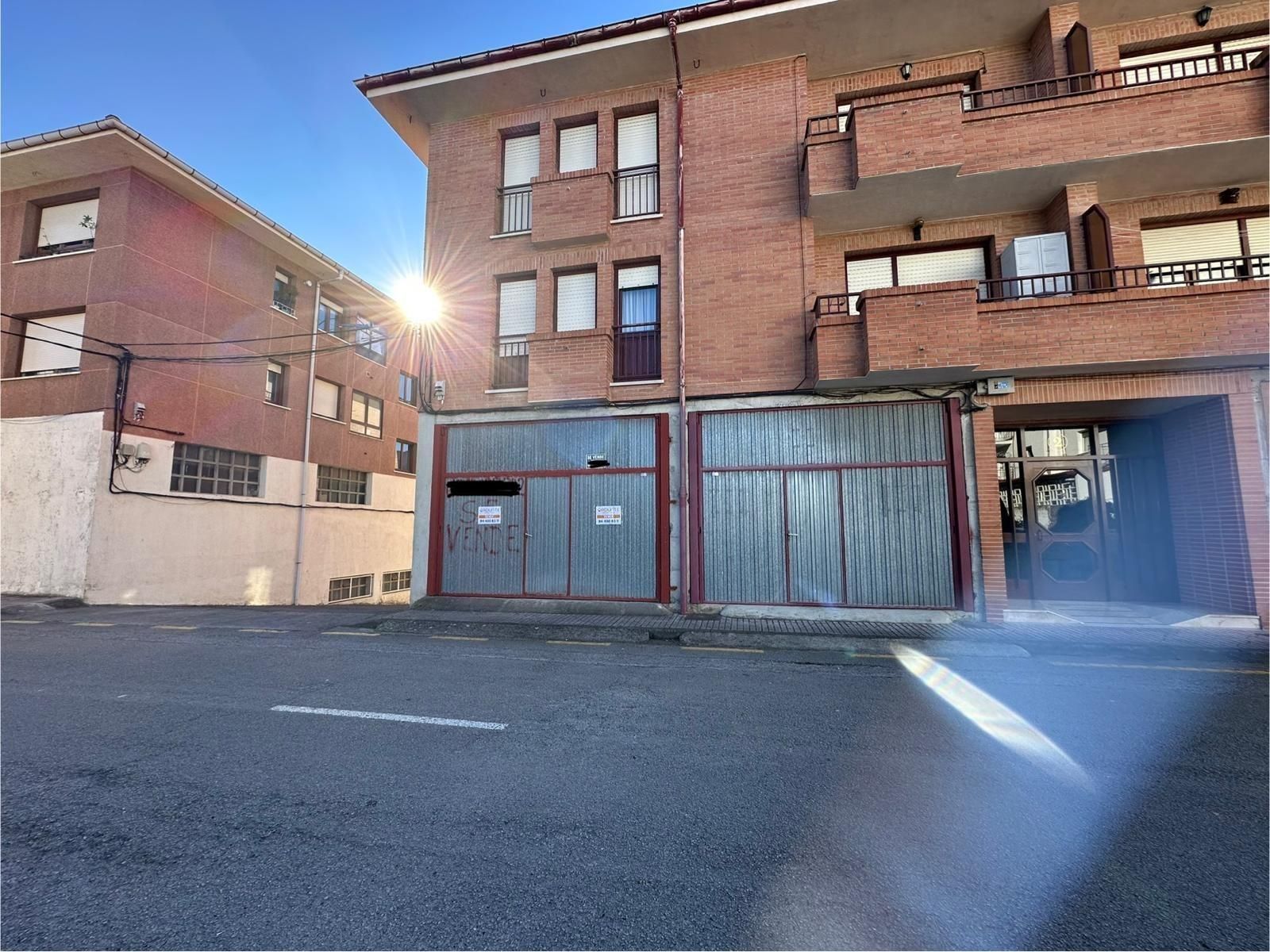Exterior view of Garage for sale in Valle de Mena