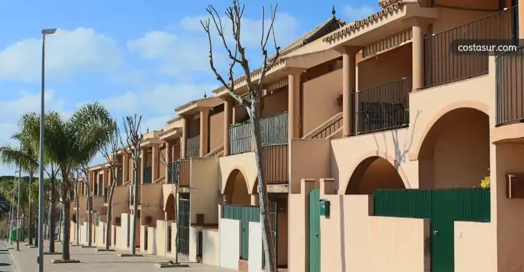 Exterior view of Apartments for rent in Chiclana de la Frontera  with Furnished, Pets allowed and Community pool