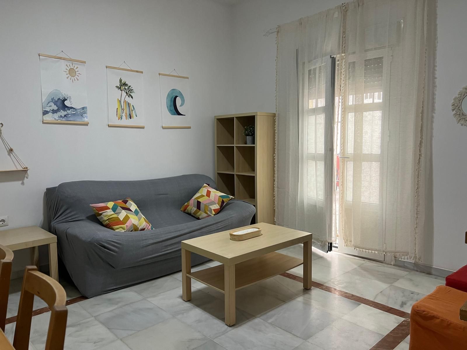 Sala d'estar de Pis de lloguer en San Fernando amb Moblat, Forn i Rentadora