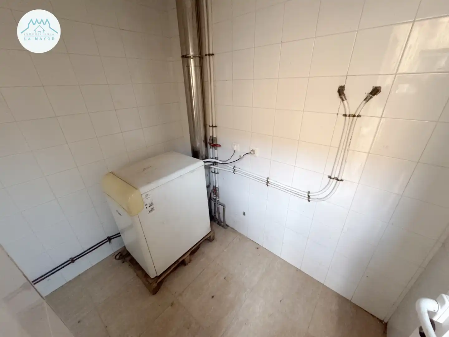 Baño de Casa adosada en venta en Pozuelo de Calatrava con Calefacción, Terraza y Trastero