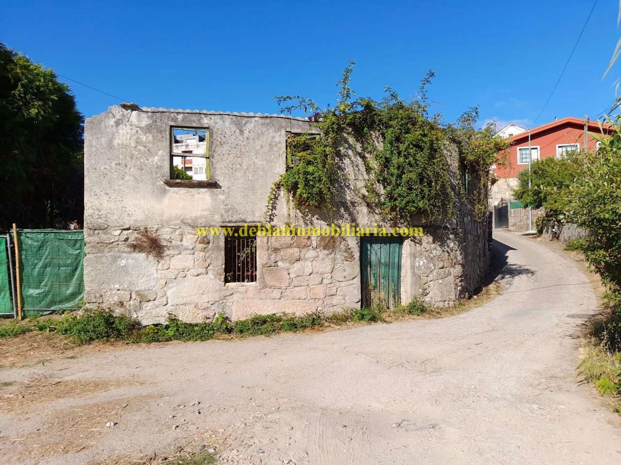 Vista exterior de Casa o xalet en venda en Tui amb Calefacció